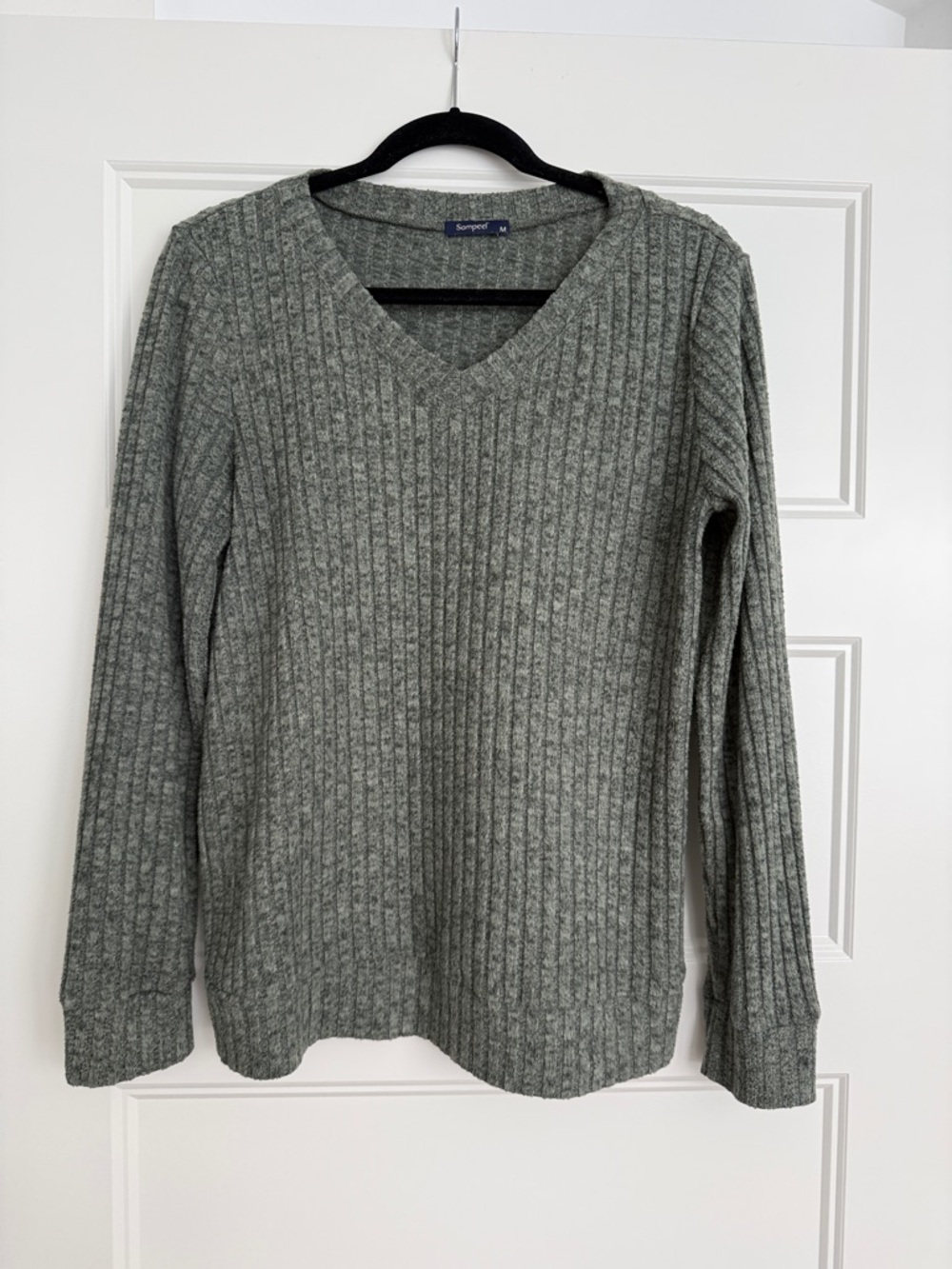 Samya Heather Gray Ribbed V-Neck Sweater Top
